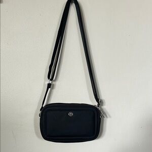 Lululemon Crossbody Camera Bag 2L